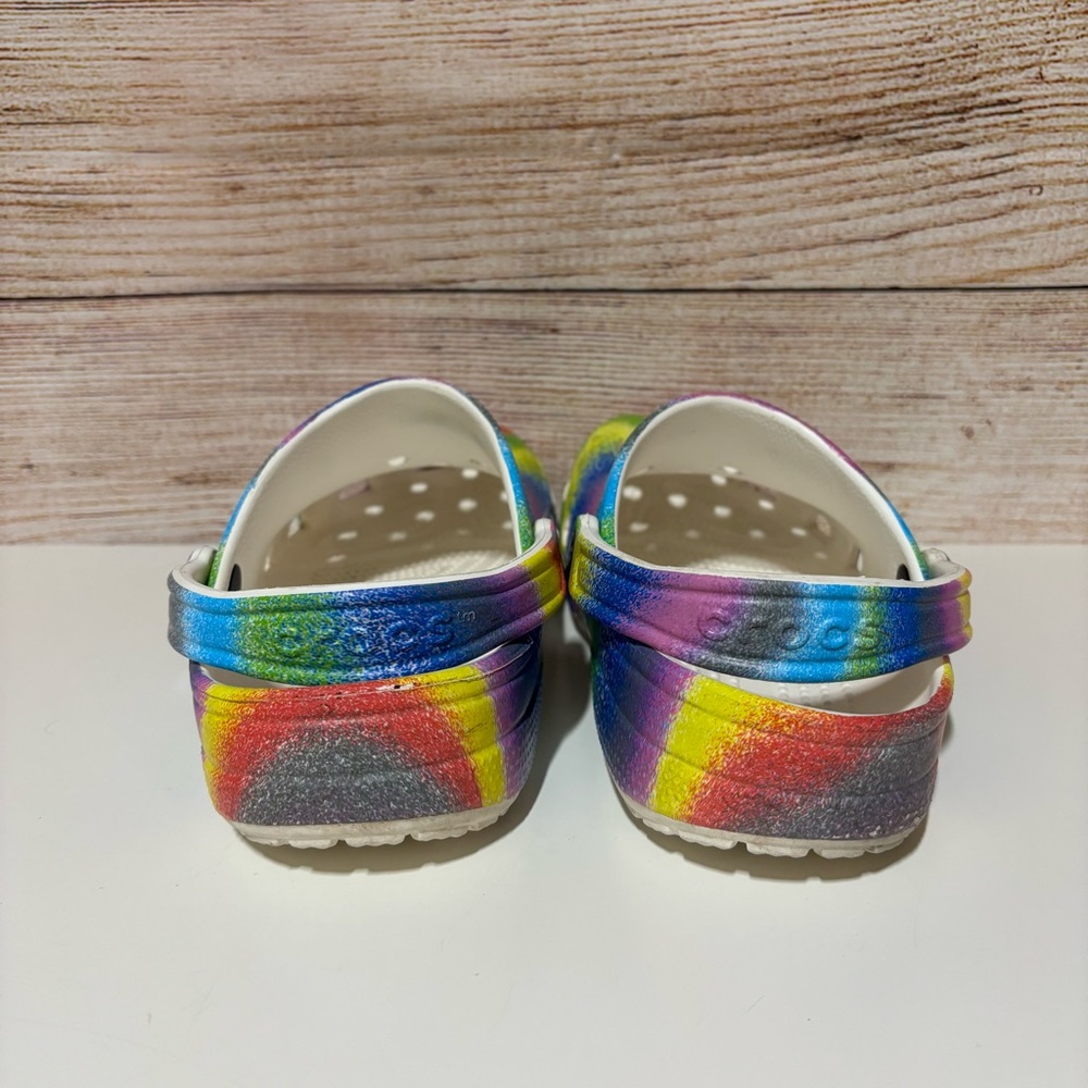 CROCS Red and Yellow Vibrant Design J6 - Picture 7 of 7